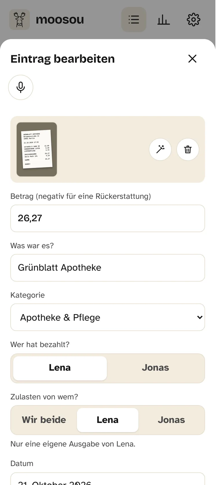 Der Eintrag aus dem Beleg: Grünblatt Apotheke, 26,27 €, Apotheke & Pflege, bezahlt von Lena, zulasten von Lena.